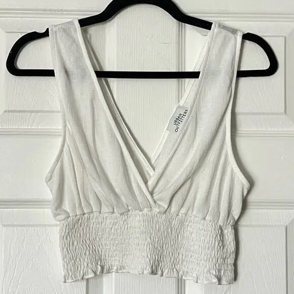 Urban Outfitters Shirred Deep-V Cropped Top - Size UNKNOWN - Picture 1 of 4